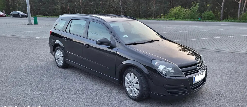 Opel Astra cena 10900 przebieg: 218000, rok produkcji 2005 z Kielce małe 92